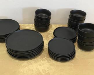 Mainstays Dish Set