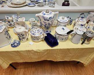 enamel ware Blue Onion, Blue Danube