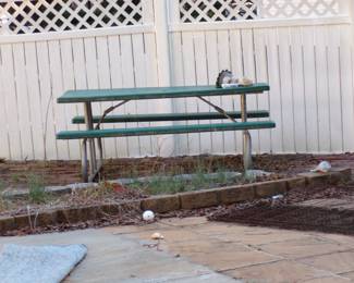 outdoor picnic table