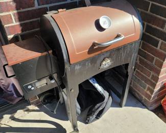 Pit Boss Smoker w/ Cover