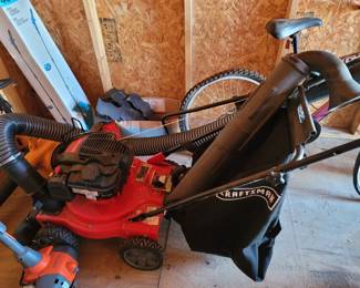 Craftsman Lawn Vacuum 