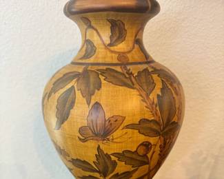 Wood-Like Ceramic Toyo Vase Decor