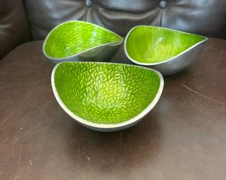 Green Textured Metal Enamel Bowls