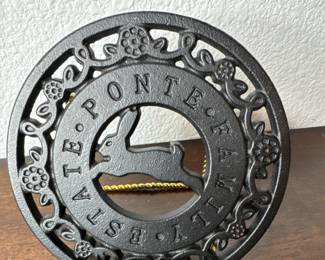 Metal Ponte Winery Trivet