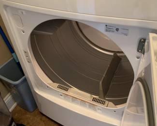 #115	Maytag Centennial HE washer	 $100.00 
#114	LG sensor dryer	 $100.00 
