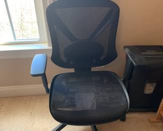 #7	black ergonomic office chair	 $100.00 
