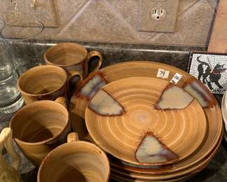 #79	9 piece stoneware China Sango spash 4951	 $20.00 
