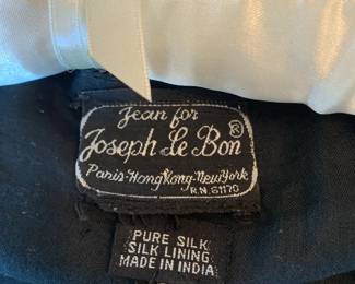 #46	tempurpedic queen sized mattress	 $175.00 
