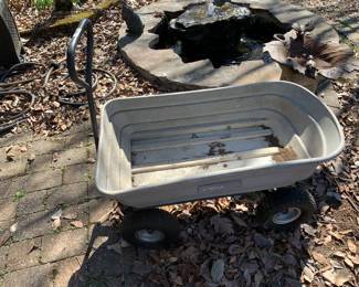 #105	gorilla dumping wagon	 $30.00 
