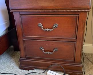 #42	Bedside table, 3 drawers, Davis Int'l, 26x17x29	 $75.00 
