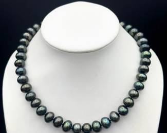 Pearl Necklace
