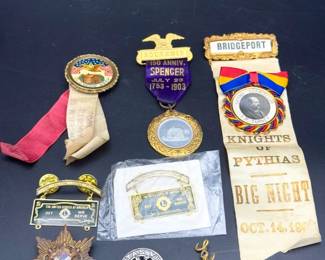 Historical Souvenirs Feat 1/10 10kt Gold Lions Club
