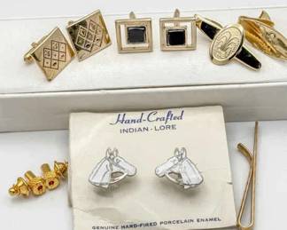 (4) Vintage Cufflinks & Accessories – Assorted Designs
