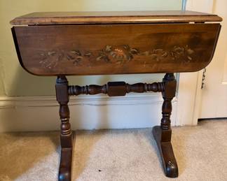 Small drop leaf table