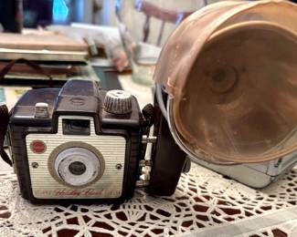 Brownie camera with bulb