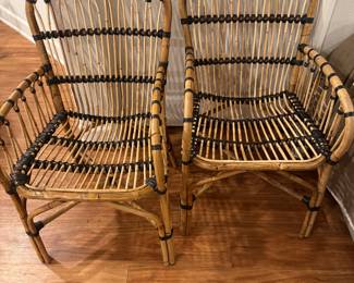 Article chairs