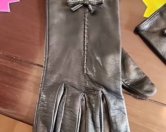Nieman Marcus Silk lined leather gloves