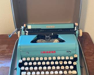 Vintage 1950's Teal Royal Typewriter in Original Case