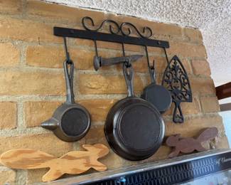 Awesome Cast Iron Cookware