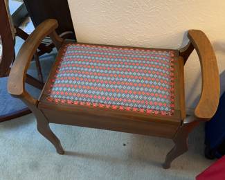 Sewing Stool Chair
