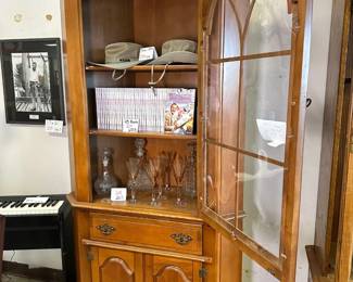 Corner Cabinet 