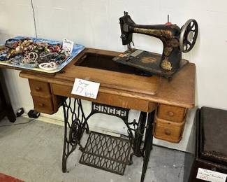 Antique Sewing Machine 