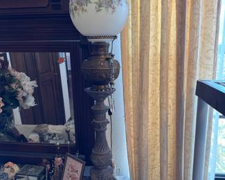 #22- $100 - Gone with the wind lamp 36x8