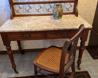 #15 - $280 - English washstand blue sunflower tiles in backsplash 42Lx21Dx45H