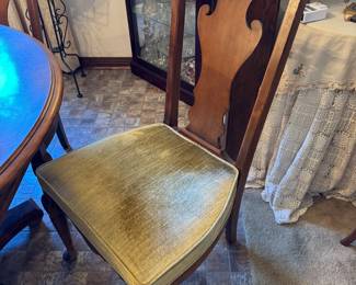 #56 - $480 - Temple-Stuart USA made Dining Table & 4 chairs & 2 armchairs -48" round - + (2) x 12" leave