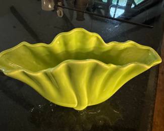 Vtg planter