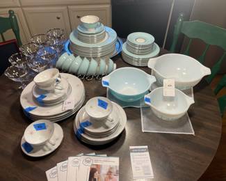 Pyrex Cinderella Nesting Bowl Set