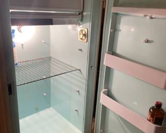 GM Frigidaire Refrigerator