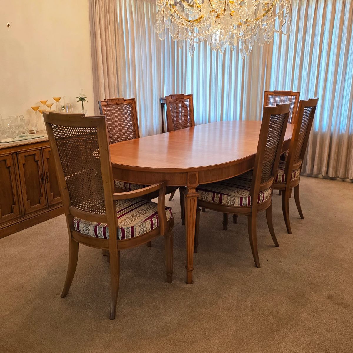 Vintage Henredon dining table and chairs