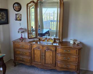 Vintage French Provincial Louis XV dresser with mirror