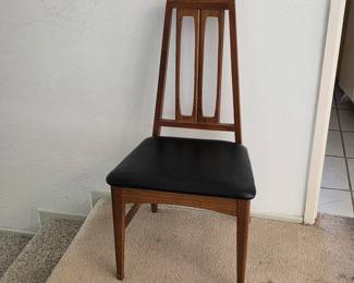 Young Manufacturing mid century modern chair
