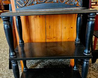 Chinoiserie style shelving