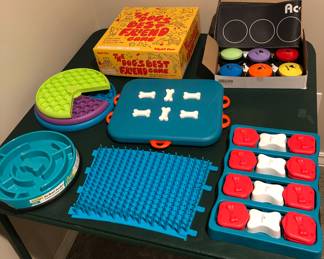 Interactive dog toys & slow feeders 