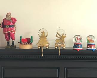 Xmas decorations: Santas, stocking holders & Midwest items