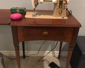 Vintage Singer 301A heavy duty sewing machine with cabinet 