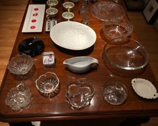 Glass & ceramic bowls & serving pieces