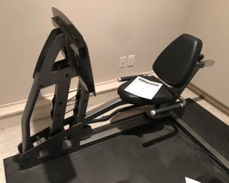 Parabody leg press adapter kit - attached to side of 220 Gym System 