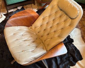 MCM Chair needs spring repaired. 