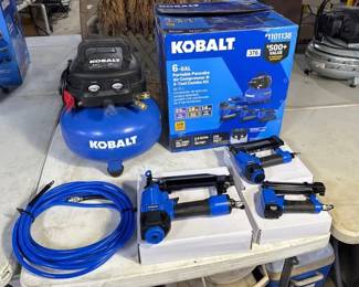 AIR COMPRESSOR NAIL GUNS