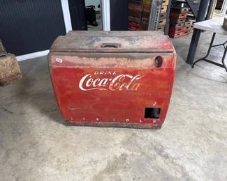 VINTAGE COCA COLA COOLER