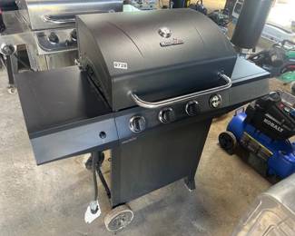 CHARBROIL PROPANE GRILL