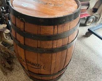 JACK DANIEL'S BARREL