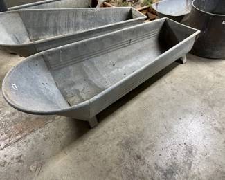 GALVANIZED COWBOY TUB