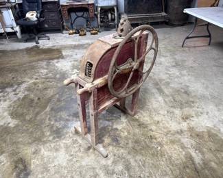 CORN SHELLER