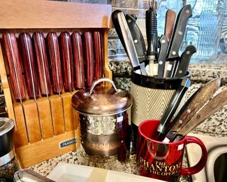 TRAMON KITCHEN KNIFE SET AND MORE.