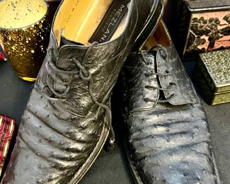 LUXURY MEZLAN OSTRICH BLACK DRESS SHOES. SIZE 12  RETAILS FOR OVER $500.
